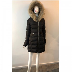 PUFFER COAT ของสุภาพสตรีในชุดดำ RLWPC0077